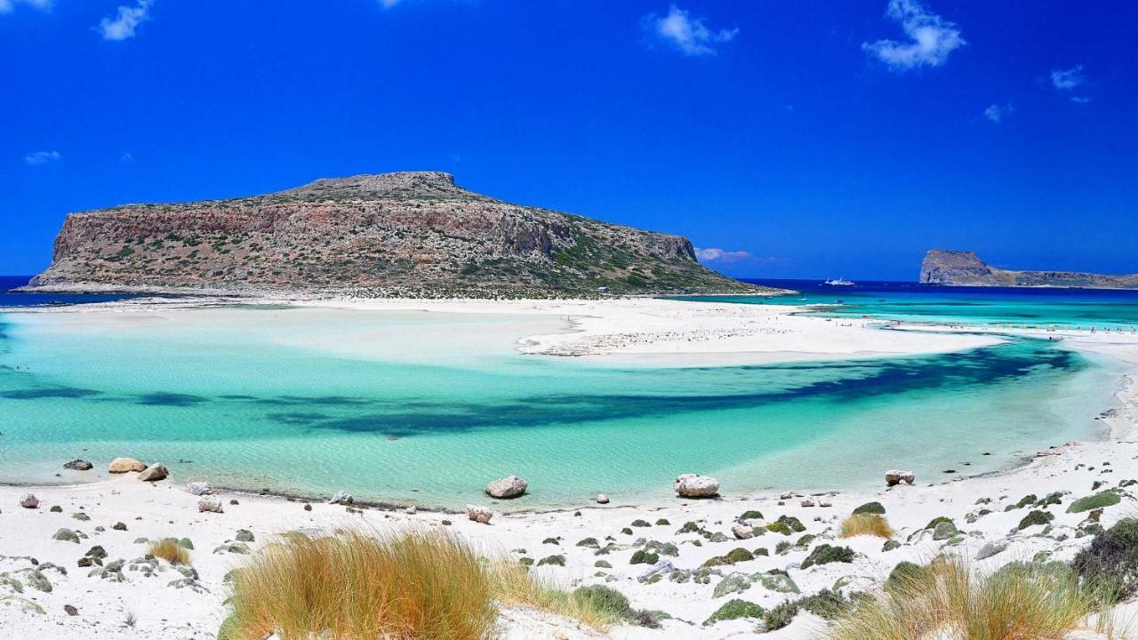 Karma Apartment - Next To Sandy Beach Chania  ภายนอก รูปภาพ